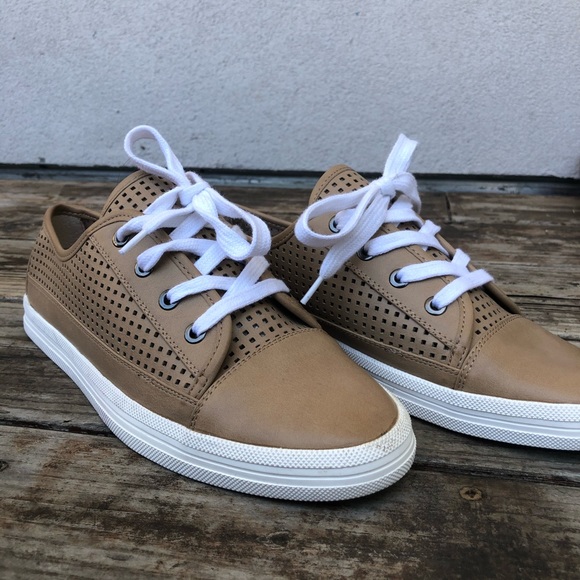 Calvin Klein Shoes - NWOT Calvin Klein Brown Leather Shoes